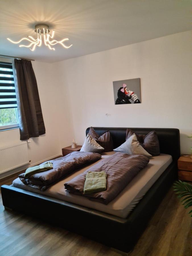 Pilgrims "Hermine" Fewo Mit 3 Schlafzimmern, Balkon, Fast Internet ブリーロン エクステリア 写真